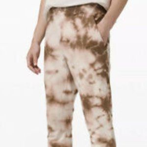 - NWT lululemon City Sweat Jogger Earth Color Clay Dye Size L